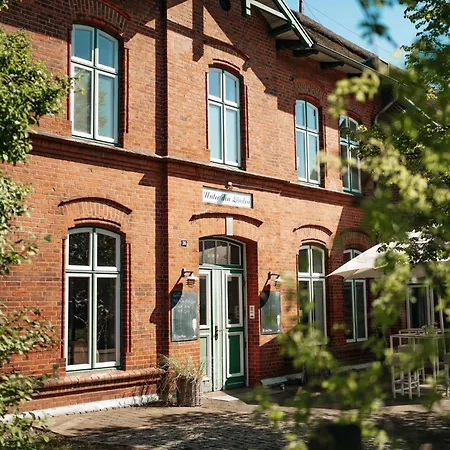 Landgasthof-Unter Den Linden
